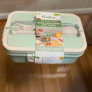 Mint Green Food Storage Container with Clear Lid and Compartments